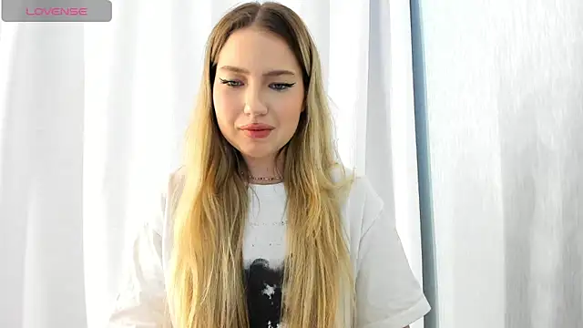 Snapshot of StefaTaylor chatting on 10, 12, 2024 StefaTaylor online show from 10, 12, 2024