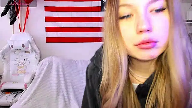 Snapshot of StefaTaylor chatting on 14, 3, 2025 StefaTaylor online show from 14, 3, 2025