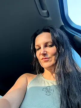 Snapshot of -OLYA- chatting on 7, 11, 2025 -OLYA- online show from 7, 11, 2025