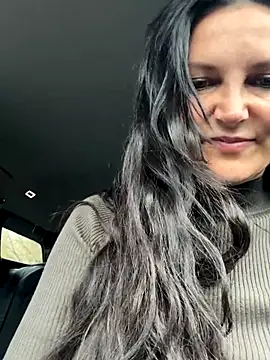 Snapshot of -OLYA- chatting on 9, 11, 2025 -OLYA- online show from 9, 11, 2025