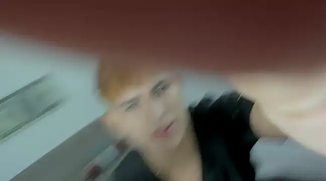 Snapshot of Lyam_ap chatting on 4, 12, 2024 Lyam ap online show from 4, 12, 2024