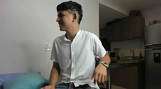 Snapshot of Lyam_ap chatting on 10, 1, 2025 Lyam ap online show from 10, 1, 2025