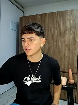 Snapshot of Lyam_ap chatting on 23, 9, 2025 Lyam ap online show from 23, 9, 2025