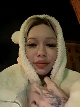 Snapshot of babydolll chatting on 11, 10, 2025 babydolll online show from 11, 10, 2025