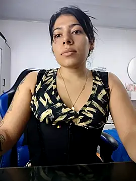 Caro kitty- online show from 19, 12, 2025