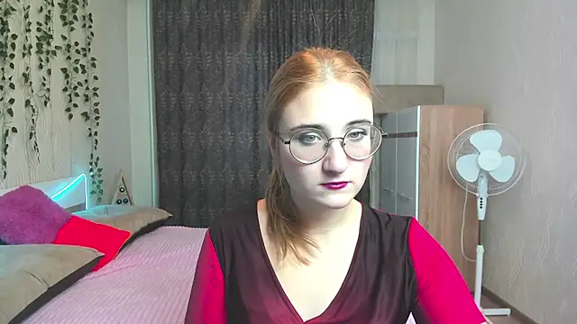 Snapshot of Miss_Elsa_ chatting on 14, 12, 2024 Miss Elsa online show from 14, 12, 2024