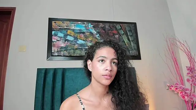 AntonellaHall  online show from 5, 12, 2025