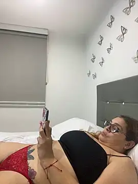 Snapshot of AntonellaAlondra4 chatting on 16, 12, 2024 AntonellaAlondra4 online show from 16, 12, 2024