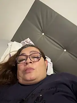 AntonellaAlondra4 online show from 7, 4, 2026