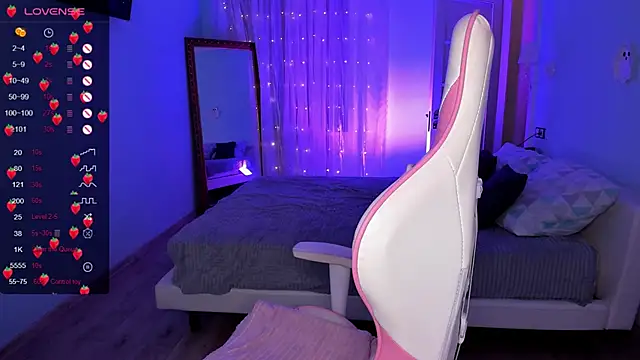 AdeleRoberts online show from 10, 11, 2025