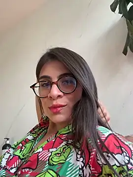 Snapshot of MariaIsabella8 chatting on 5, 3, 2025 MariaIsabella8 online show from 5, 3, 2025