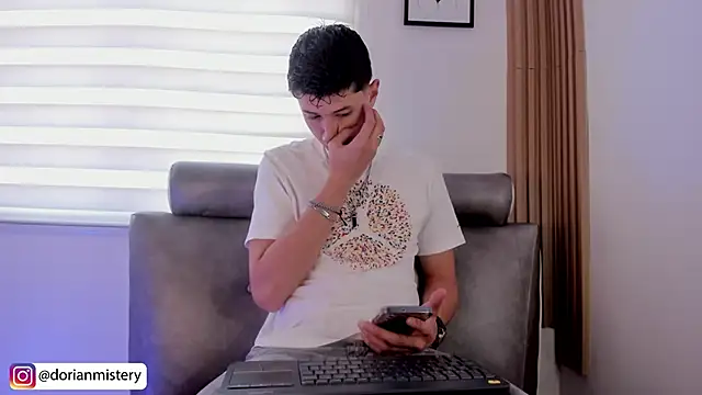 Dorianmistery2322  online show from 7, 3, 2026