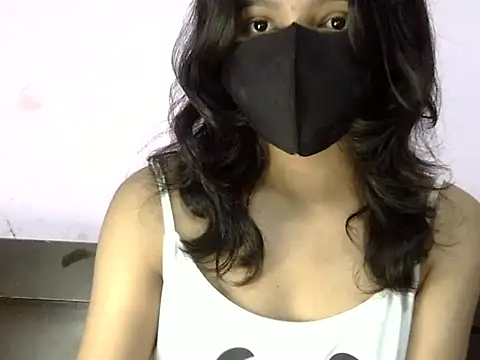 Snapshot of Cute_Alaina chatting on 24, 10, 2025 Cute Alaina online show from 24, 10, 2025
