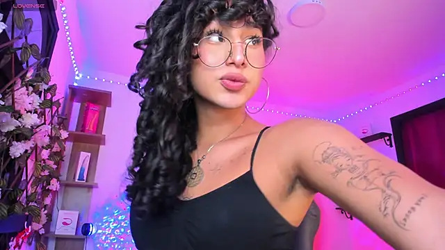 Snapshot of Heka_Prudence chatting on 21, 2, 2025 Heka Prudence online show from 21, 2, 2025