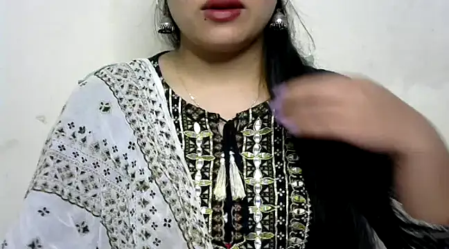 Snapshot of Come-on-over chatting on 9, 2, 2025 Come-on-over online show from 9, 2, 2025