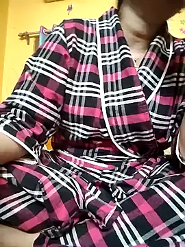 Snapshot of Royalgirl667 chatting on 23, 12, 2024 Royalgirl667 online show from 23, 12, 2024