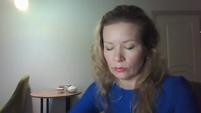 Juli julyyy online show from 28, 12, 2024