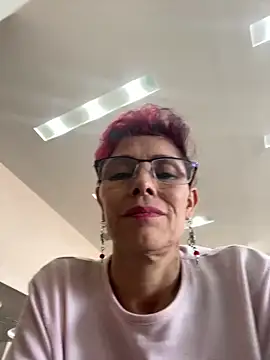 Snapshot of MireyaTorresGu chatting on 17, 2, 2025 MireyaTorresGu online show from 17, 2, 2025