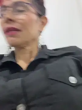 Snapshot of MireyaTorresGu chatting on 19, 2, 2025 MireyaTorresGu online show from 19, 2, 2025