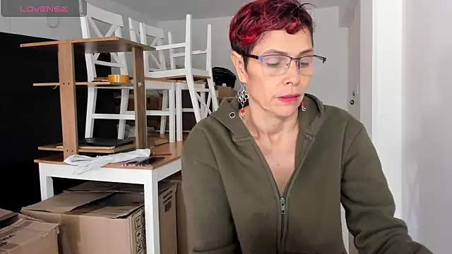 Snapshot of MireyaTorresGu chatting on 28, 2, 2025 MireyaTorresGu online show from 28, 2, 2025