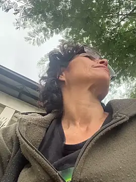 Snapshot of MireyaTorresGu chatting on 29, 10, 2025 MireyaTorresGu online show from 29, 10, 2025