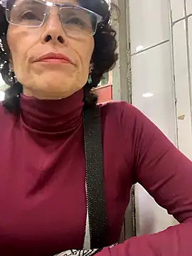 Snapshot of MireyaTorresGu chatting on 22, 11, 2025 MireyaTorresGu online show from 22, 11, 2025