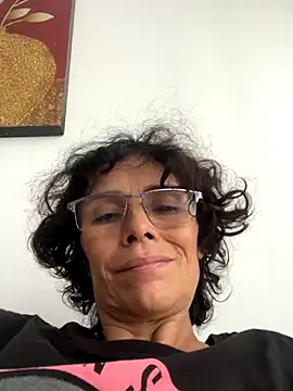 Snapshot of MireyaTorresGu chatting on 2, 12, 2025 MireyaTorresGu online show from 2, 12, 2025