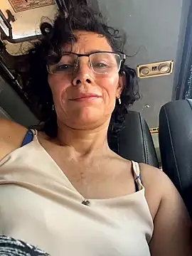 Snapshot of MireyaTorresGu chatting on 18, 1, 2026 MireyaTorresGu online show from 18, 1, 2026