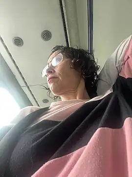 Snapshot of MireyaTorresGu chatting on 7, 2, 2026 MireyaTorresGu online show from 7, 2, 2026