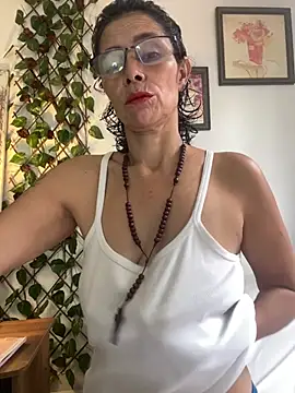 Snapshot of MireyaTorresGu chatting on 21, 2, 2026 MireyaTorresGu online show from 21, 2, 2026