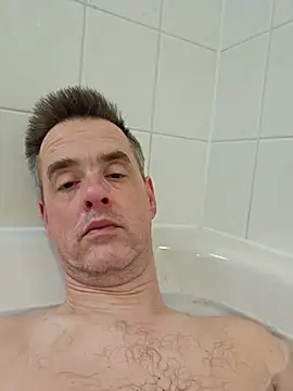 Hectorthyssen1 online show from 1, 3, 2025