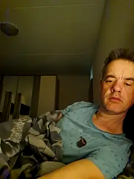 Hectorthyssen1 online show from 4, 10, 2025