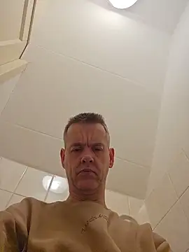 Hectorthyssen1 online show from 17, 2, 2026