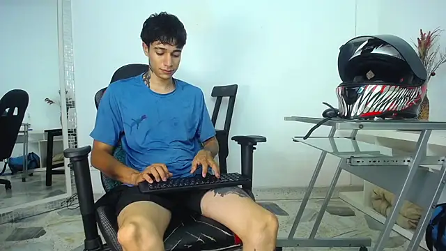 Snapshot of Zacktk7 chatting on 16, 1, 2025 Zacktk7 online show from 16, 1, 2025