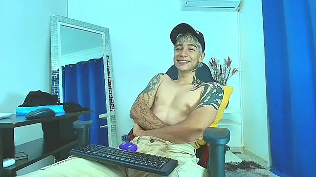 Snapshot of Zacktk7 chatting on 21, 2, 2025 Zacktk7 online show from 21, 2, 2025