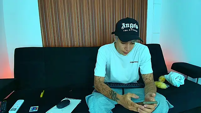 Snapshot of Zacktk7 chatting on 25, 2, 2025 Zacktk7 online show from 25, 2, 2025