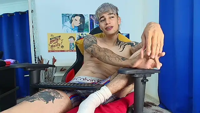 Snapshot of Zacktk7 chatting on 10, 3, 2025 Zacktk7 online show from 10, 3, 2025