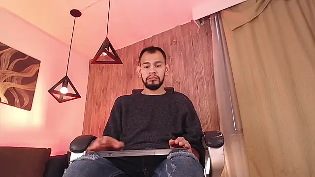 Snapshot of Bedobigcock chatting on 28, 1, 2025 Bedobigcock online show from 28, 1, 2025