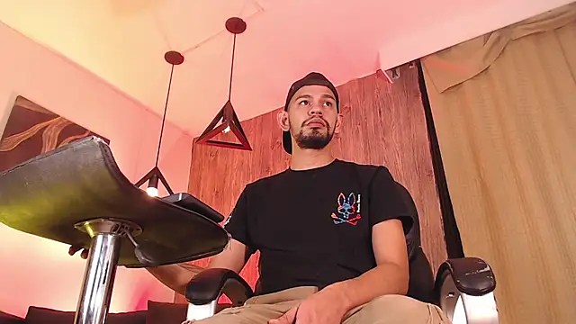 Snapshot of Bedobigcock chatting on 16, 2, 2025 Bedobigcock online show from 16, 2, 2025