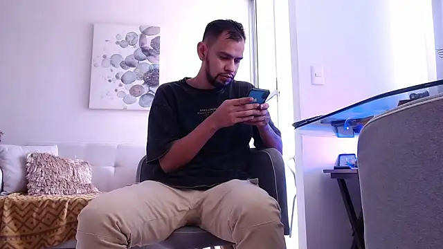 Snapshot of Bedobigcock chatting on 28, 9, 2025 Bedobigcock online show from 28, 9, 2025