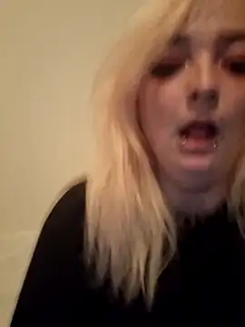 Snapshot of IzanamiNova chatting on 3, 12, 2024 IzanamiNova online show from 3, 12, 2024