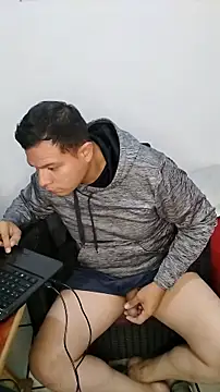 Snapshot of miketripi420 chatting on 20, 11, 2025 miketripi420 online show from 20, 11, 2025