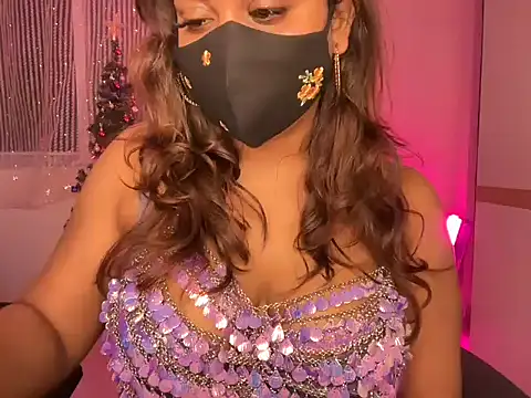 Snapshot of soniyatelugu chatting on 18, 12, 2025 soniyatelugu online show from 18, 12, 2025