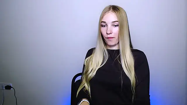 Queen ofLove online show from 6, 11, 2025