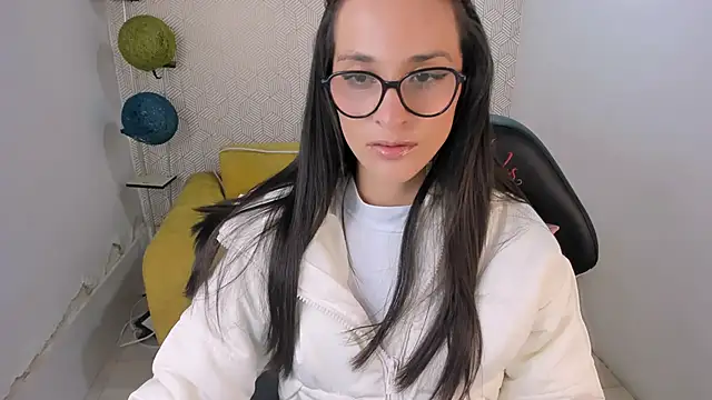 Snapshot of mariaan_m_ chatting on 27, 12, 2024 mariaan m  online show from 27, 12, 2024