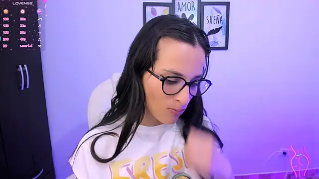 Snapshot of mariaan_m_ chatting on 4, 1, 2025 mariaan m  online show from 4, 1, 2025