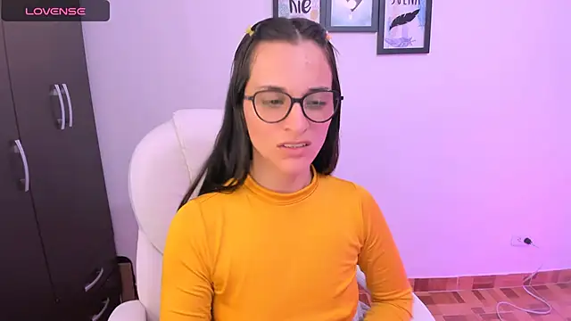 Snapshot of mariaan_m_ chatting on 11, 2, 2025 mariaan m  online show from 11, 2, 2025