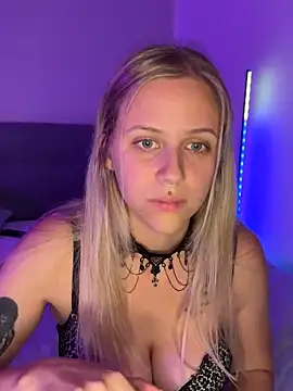 lunawolf21 online show from 1, 10, 2025