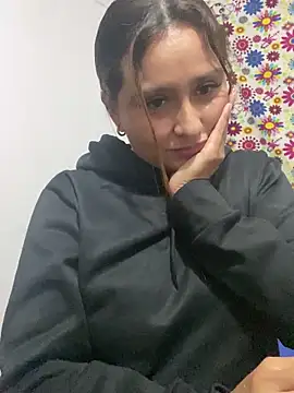 Snapshot of Keittly_ chatting on 15, 12, 2024 Keittly online show from 15, 12, 2024