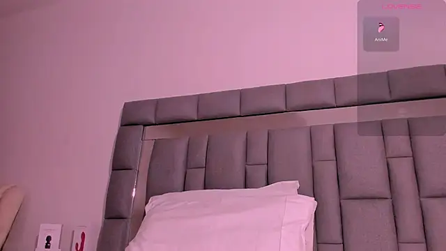 vivianne scott online show from 10, 9, 2025